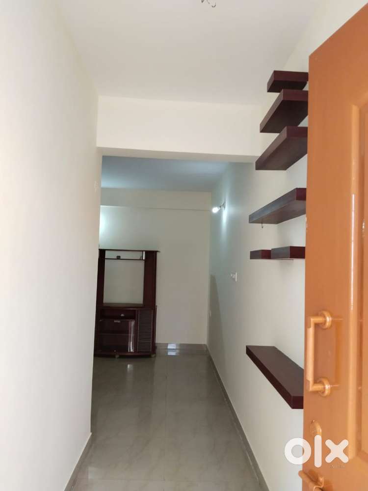 2bhk Semifurnished