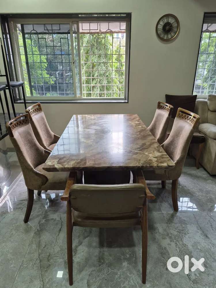Dinning table