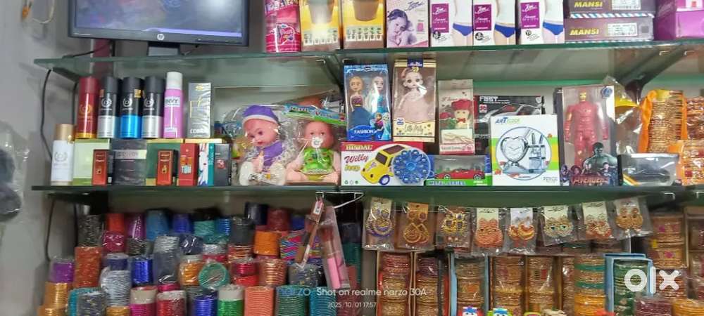 Fully Furnished Cosmetic Shop for Sale – location near pizza hut