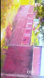 120 फीट फ्रंट रोड से सटा है और 15 फीट साइड रोड भी