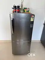 Samsung 183 litre fridge- all new no scratches