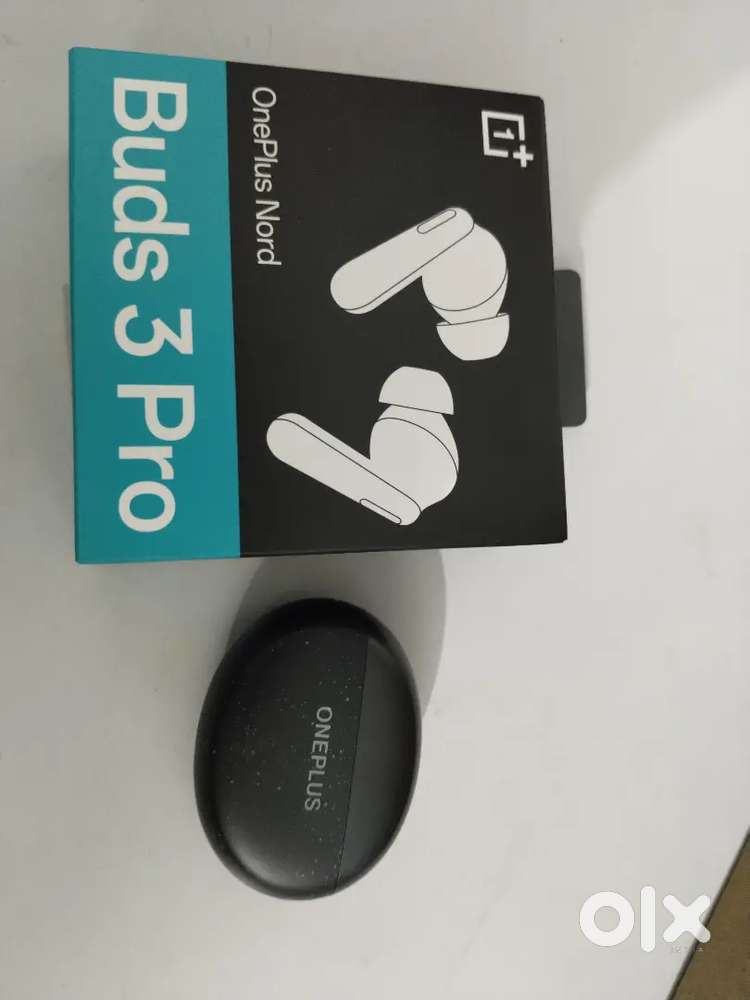 Oneplus nord buds 3 pro... Just 6 days old..