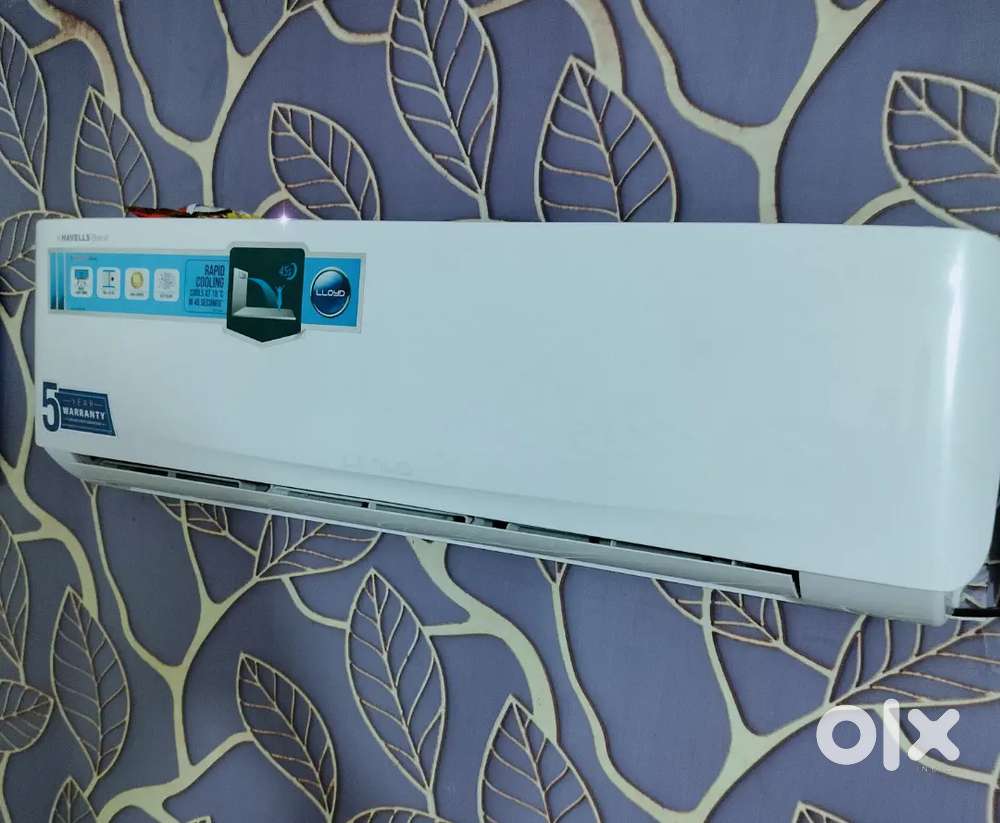 Good condition 1.5 ton AC HAVELLS ( loyad )18  months old