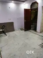 रूम खाली है केवल लड़की के लिए,गामी टोला ,पानी टंकी चौक के बगल में