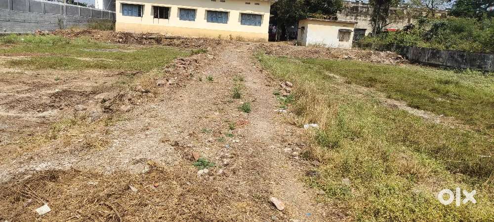 IN PONNUR 36 CENTS LAND AVAILABLE FOR SALE PER CENT COST 3,30000/-