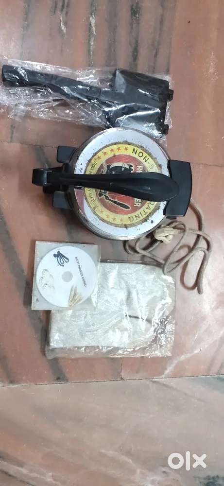 Roti maker all good ok and sandwish stand