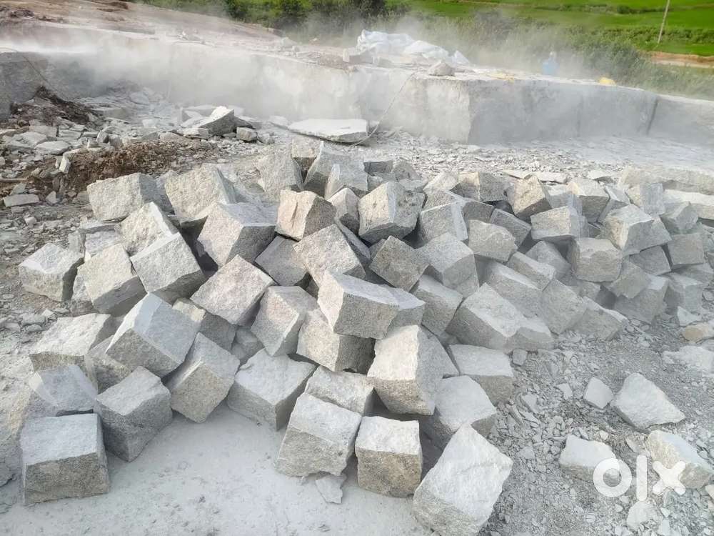 Fencing stones ava4