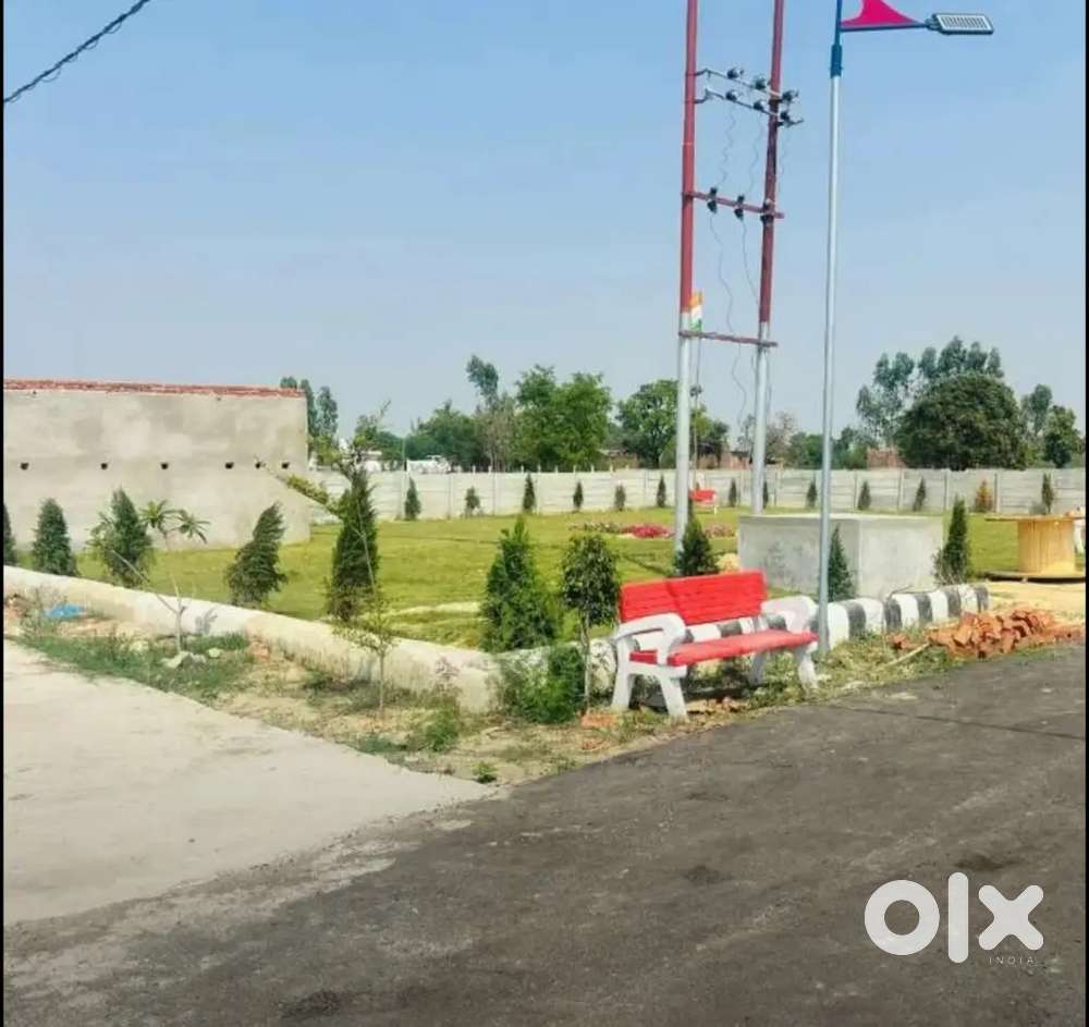 West location per plot len Lucknow me outer ring road se lga hua