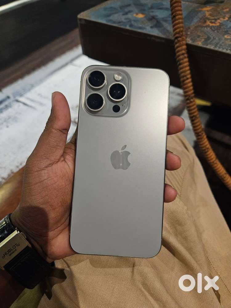 Iphone 15 pro max titanium