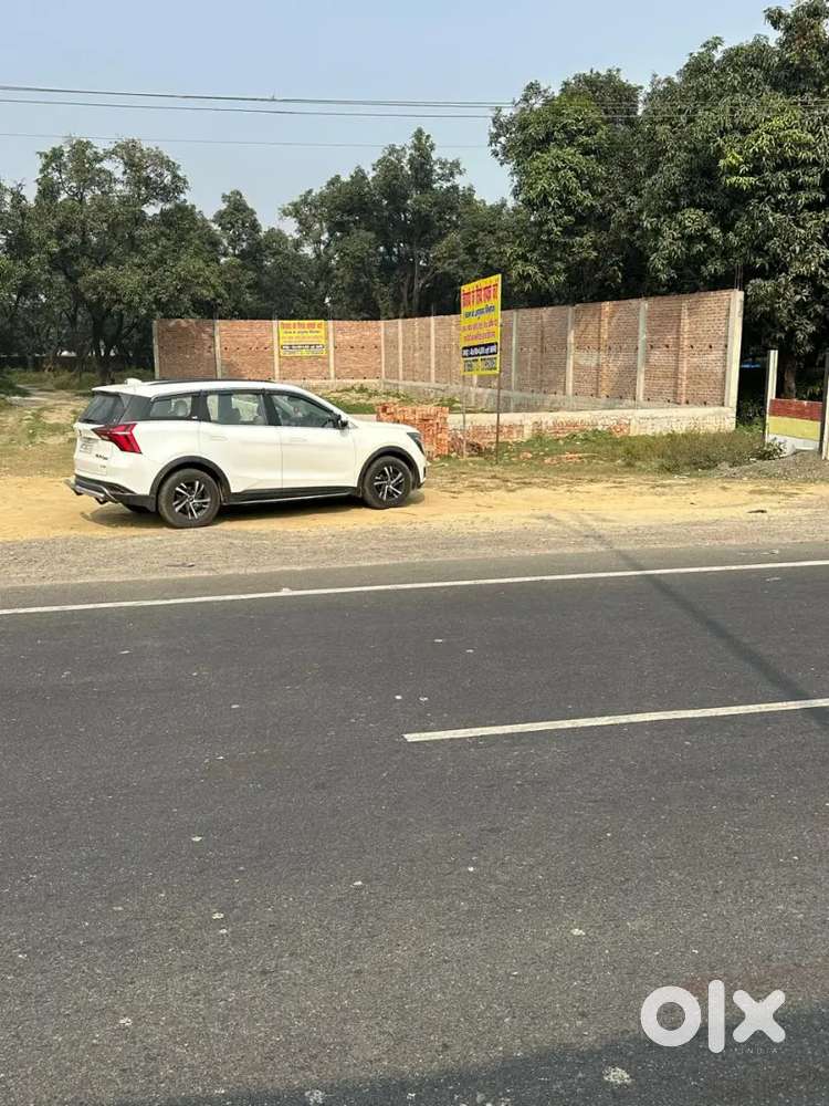 Near hardoi outer chawraha 40×100 with half construction corner