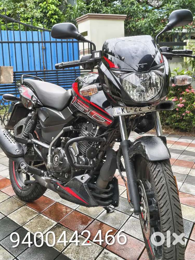 Pulsar 150 , 2025 September Model Black. Urgent sale