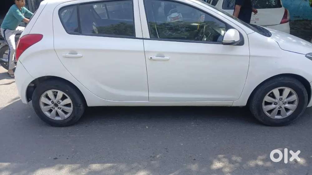 Hyundai i20 2013 Diesel 103000 Km Driven A c heater good condition.