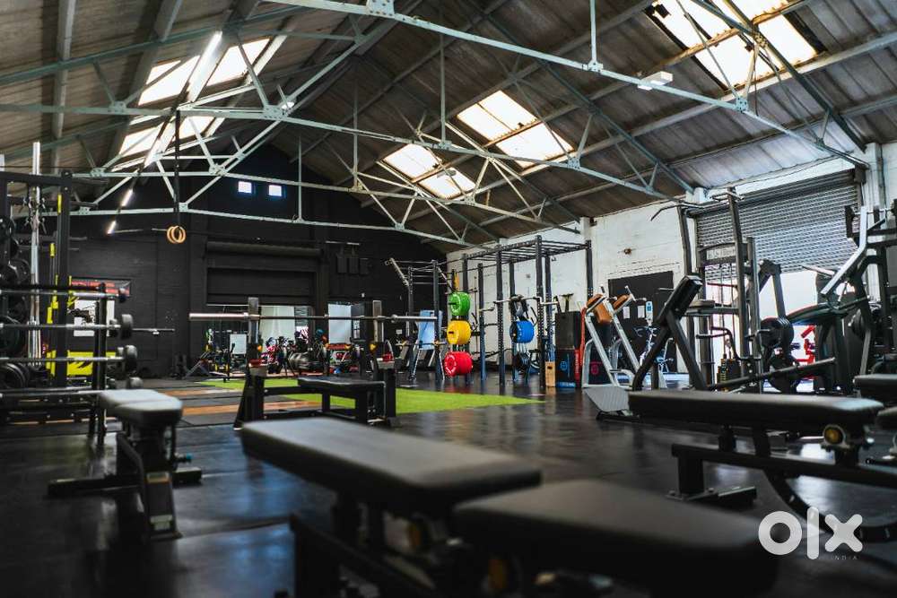 helper gym ke liye saaf safayi ka kaam hai