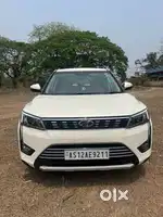 Mahindra XUV300 W8 Option, 2022, Petrol