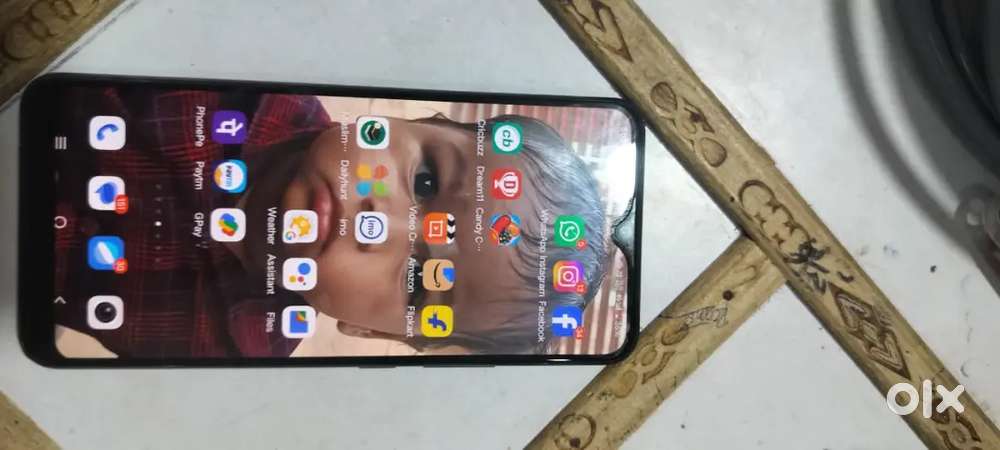 Vivo y73. 8/128 good condition no problem 1 year old