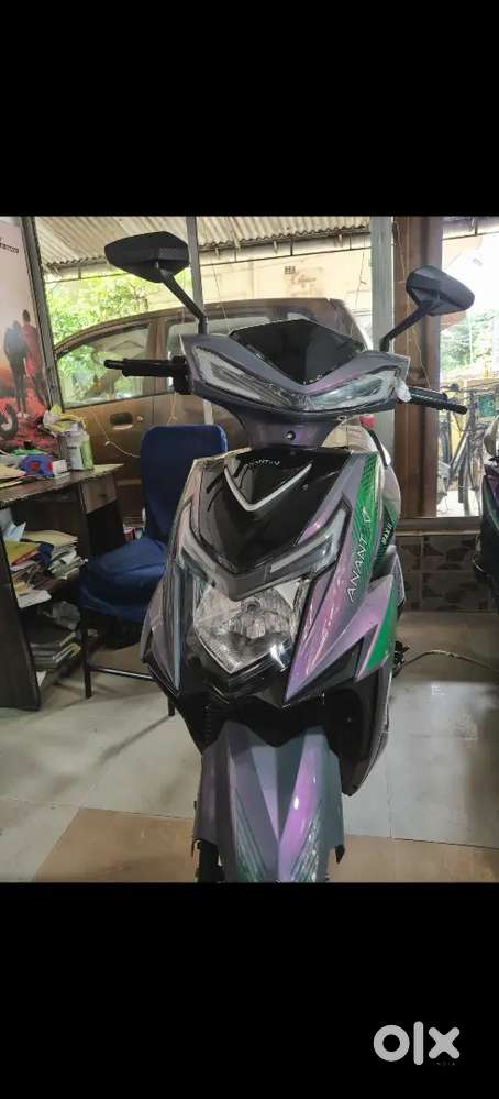 This Is An ANANT EV Battery Scooty With charger