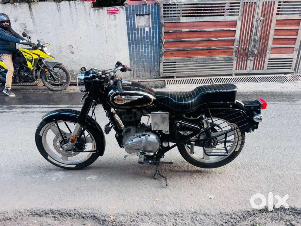 Royal Enfield Bullet Standard 350 2022 Model km 17000 First owner