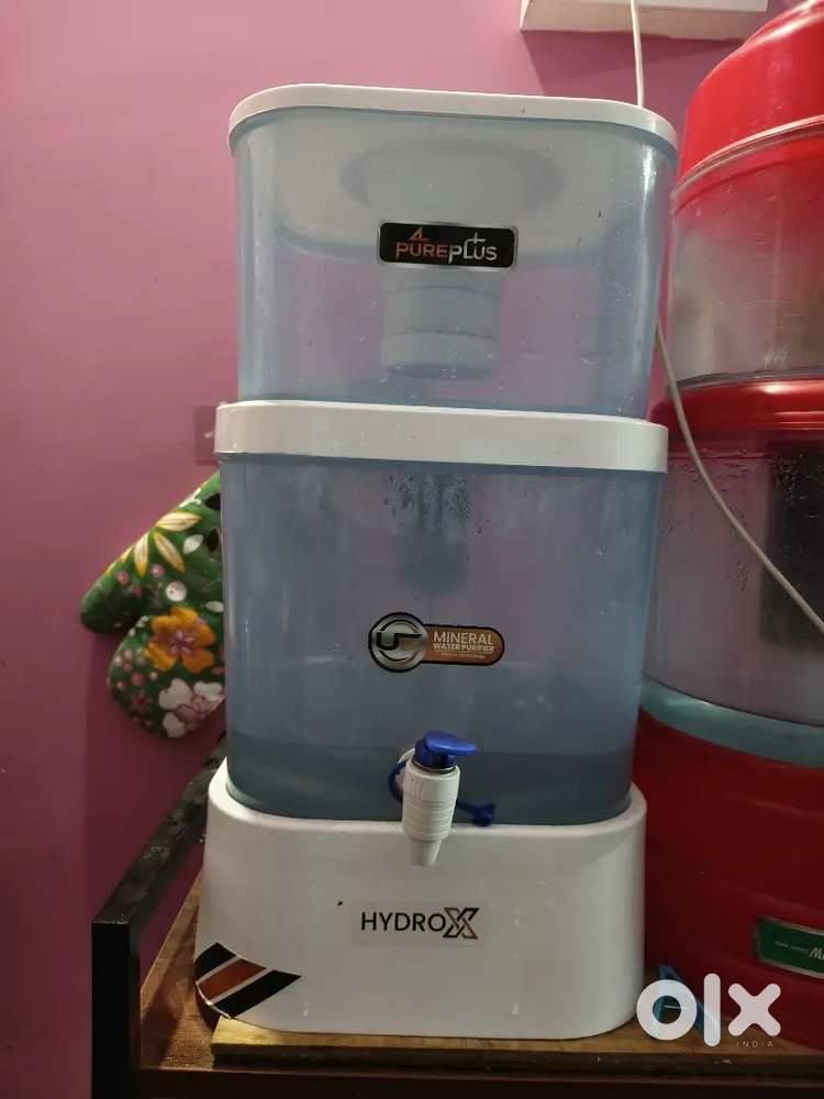 Gravity based UF water filter