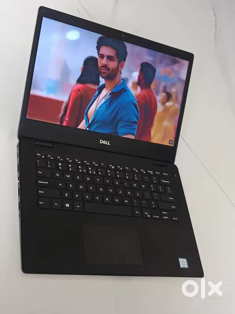 Dell silim intel Core i5 8th gen/256gb ssd/8gb ram