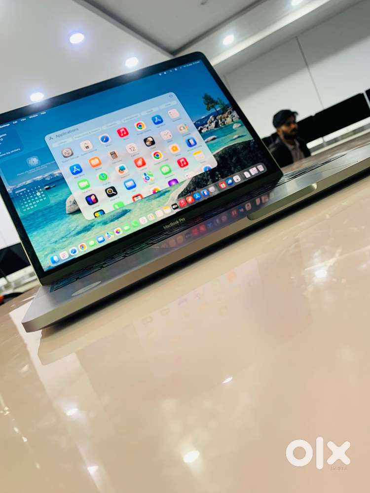 Apple MacBook Pro  13inch  2020  M1 Chip  16GB  1TB SSD  WRNTY