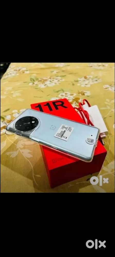 Oneplues 11R, 256 gb memory 16+12ram arjent sell