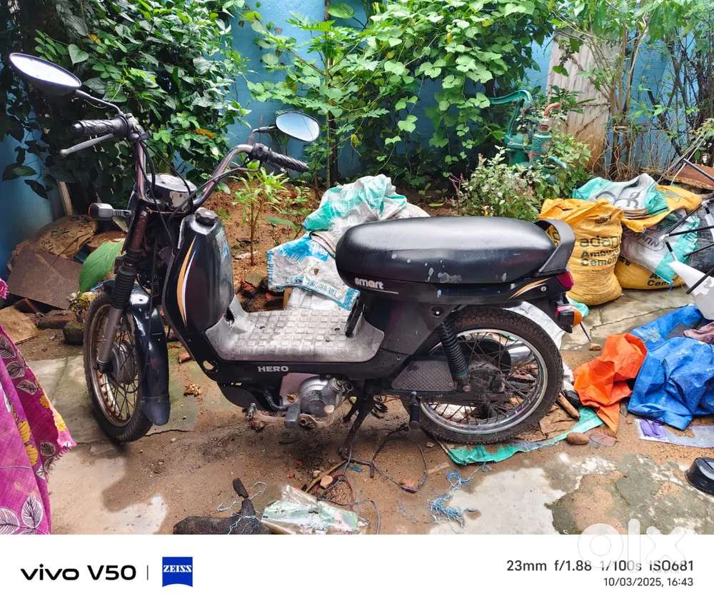Hero smart bike of 75CC 4stroke 4 gear 2003 model with great mileage