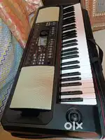 KORG EK50 IN   WITH STAND  BAG  BILL