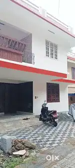 An 10 year old house for sale in palarivattom