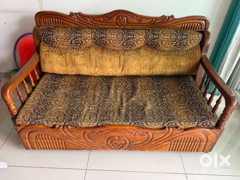 3 Seater Sofa in Solid Sheesham Wood