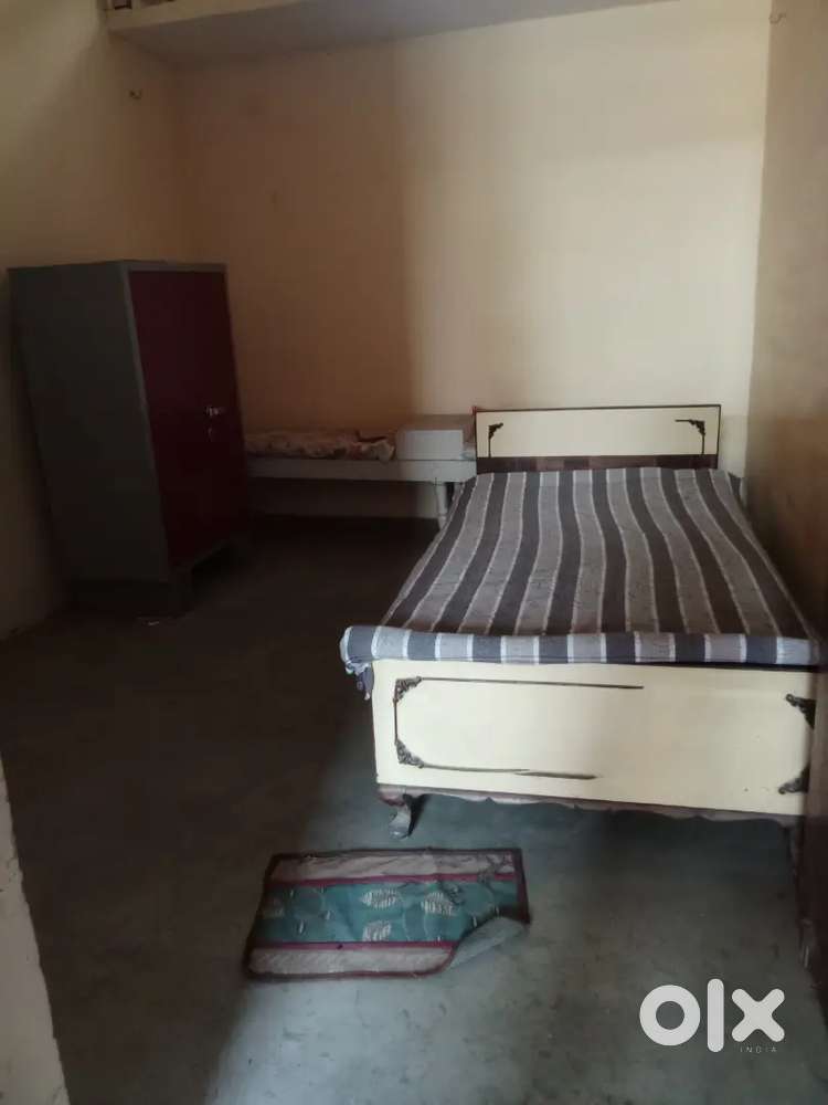 Room for rent for student and employee