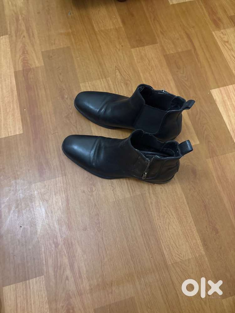 Steve madden Chelsea boots size 9