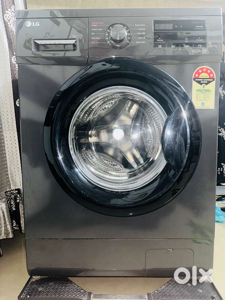 LG fully automatic Washing machine Model: FHM1207SDM