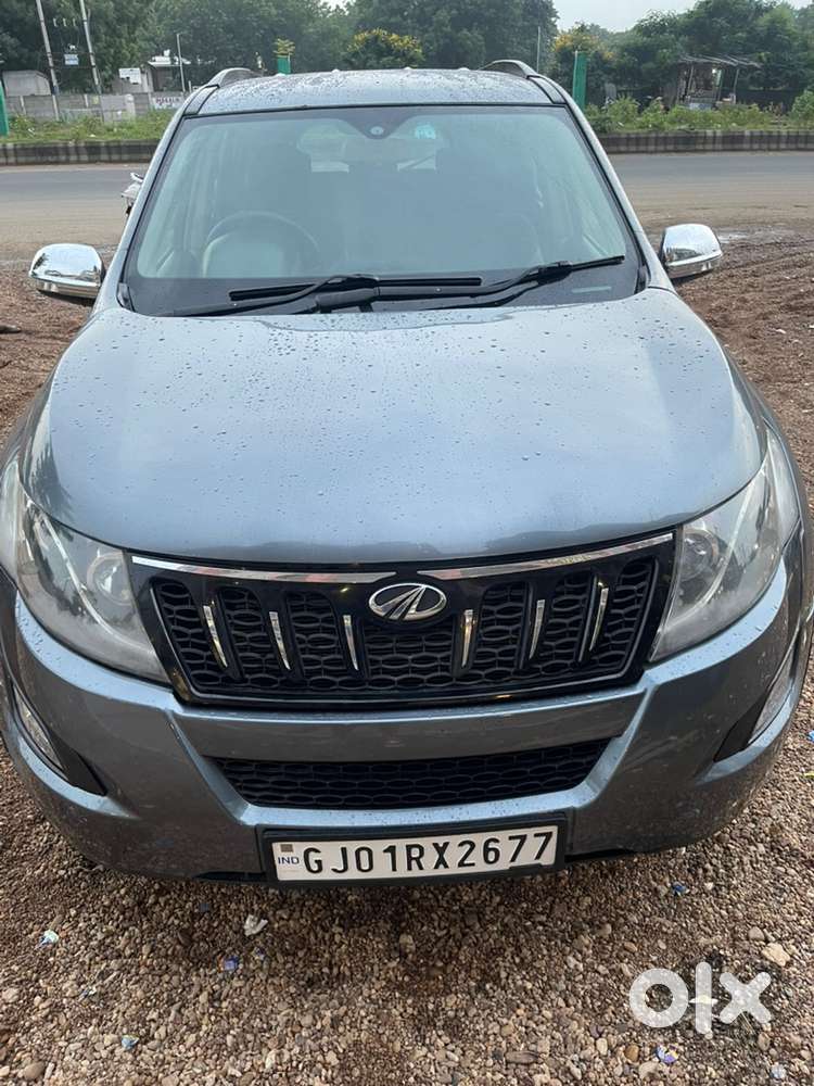 Xuv500 automatic. Showroom condition