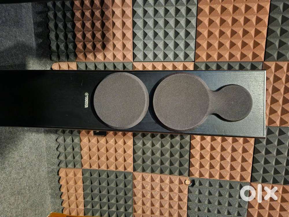 Yamaha Floor Stand Speaker @ BlueRay Player For Sale