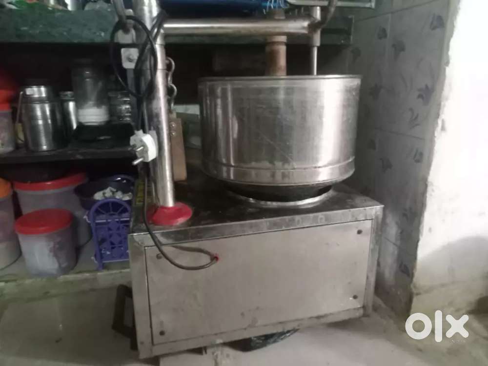 Idli batter machine