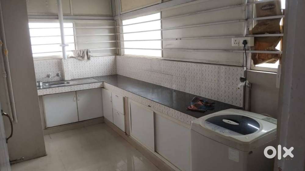 FULLY FURNISHED 1 BHK AC 2ND FLOOR  FOR FAMILY .