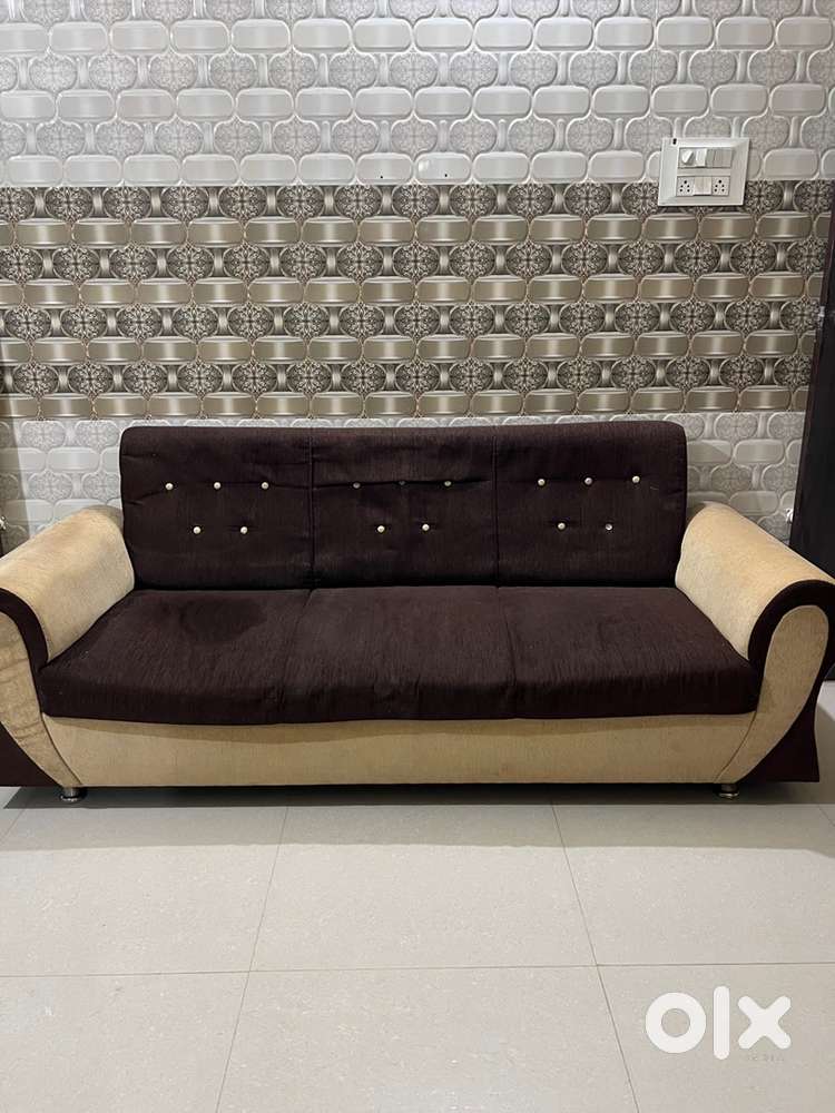 Sofa brown color