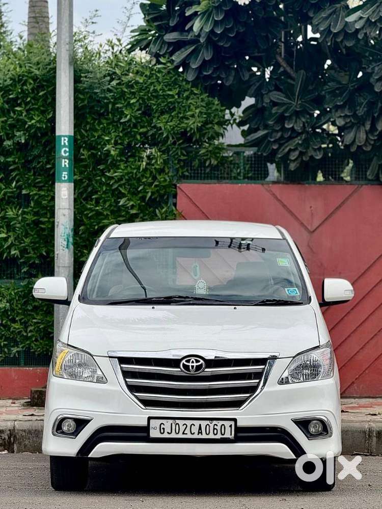 Toyota Innova 2.0 V, 2015, Diesel