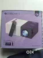 PIXA play 11 projector