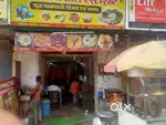 Veg non veg hotel me staff chaiye ladies gents .