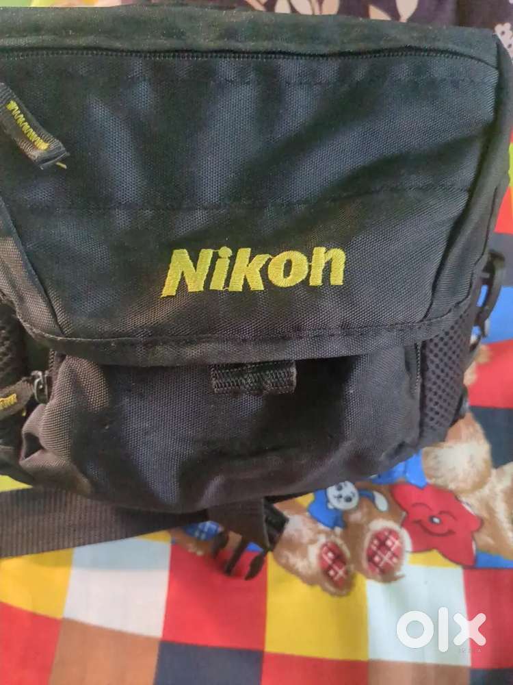 DSLR nikon d3500 @ 30000 with two lens