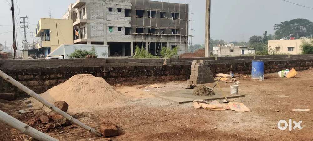 Commercial Boundary wall plot for rent