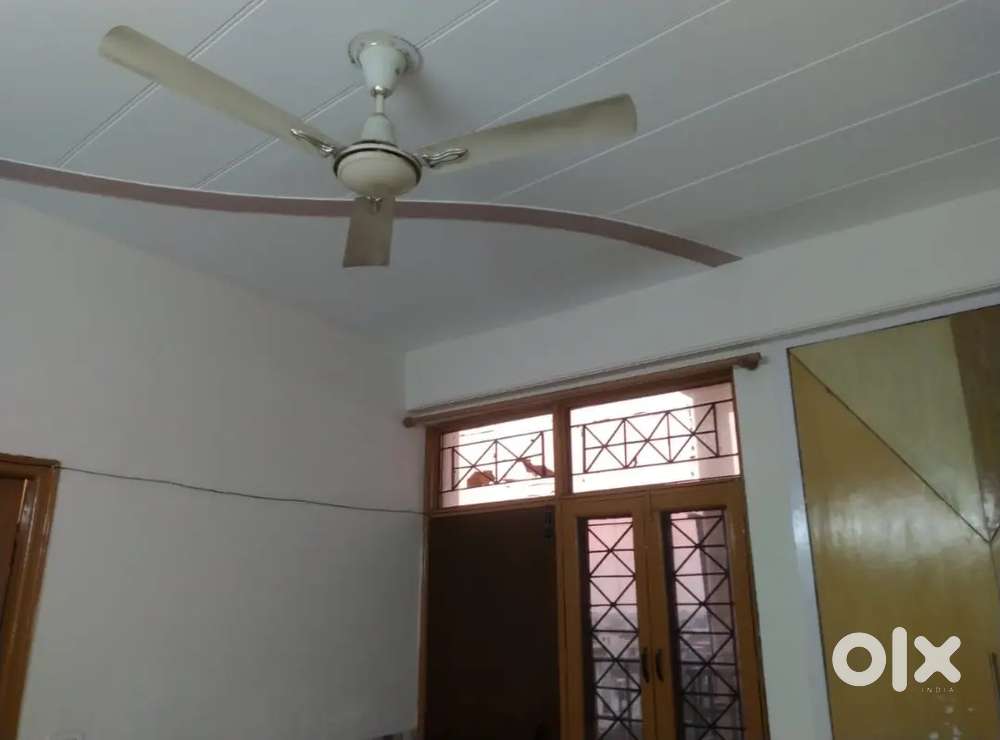 Indipendent without owner 3bhk kothi premnagar complete kothi hai