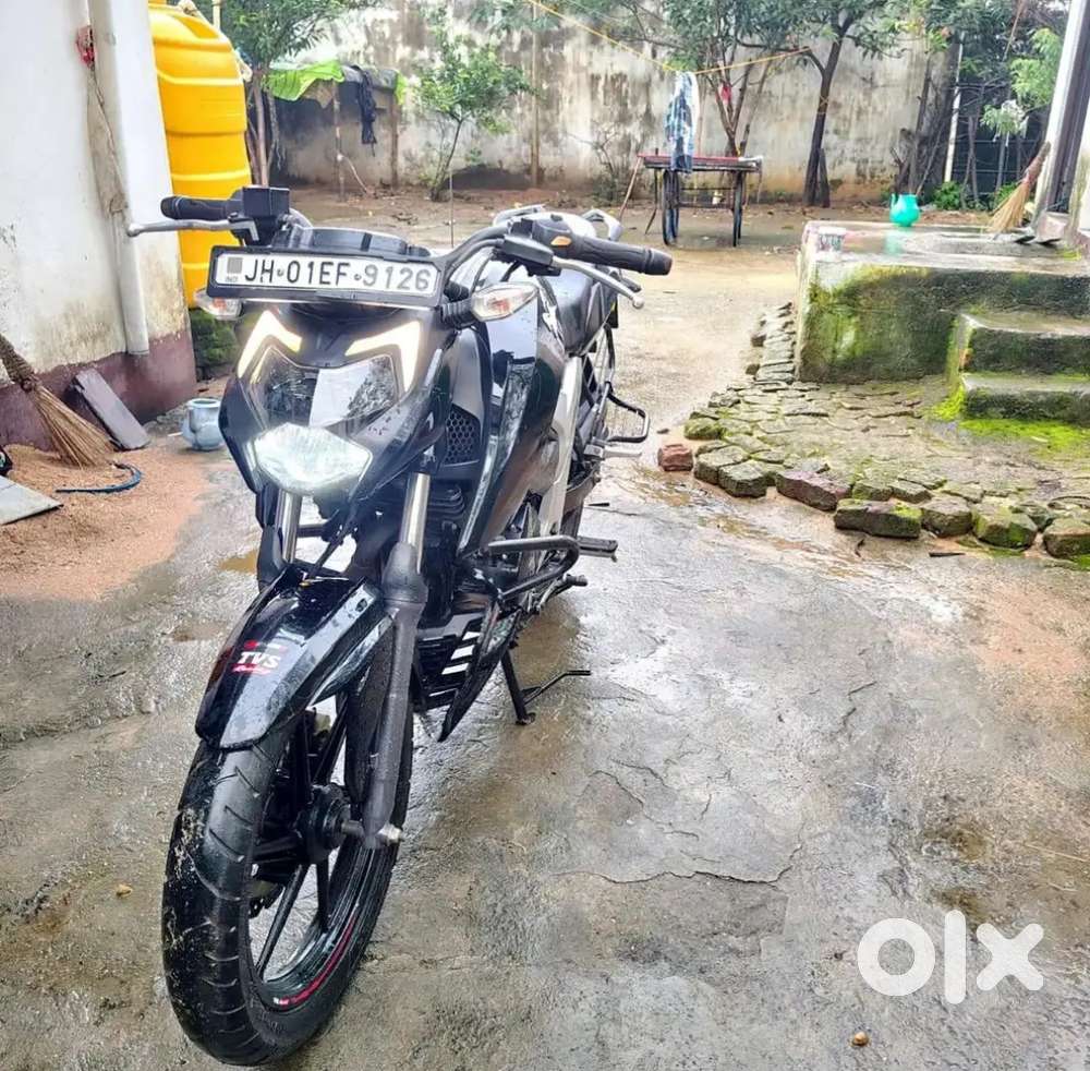 Tvs Apache RTR1604v