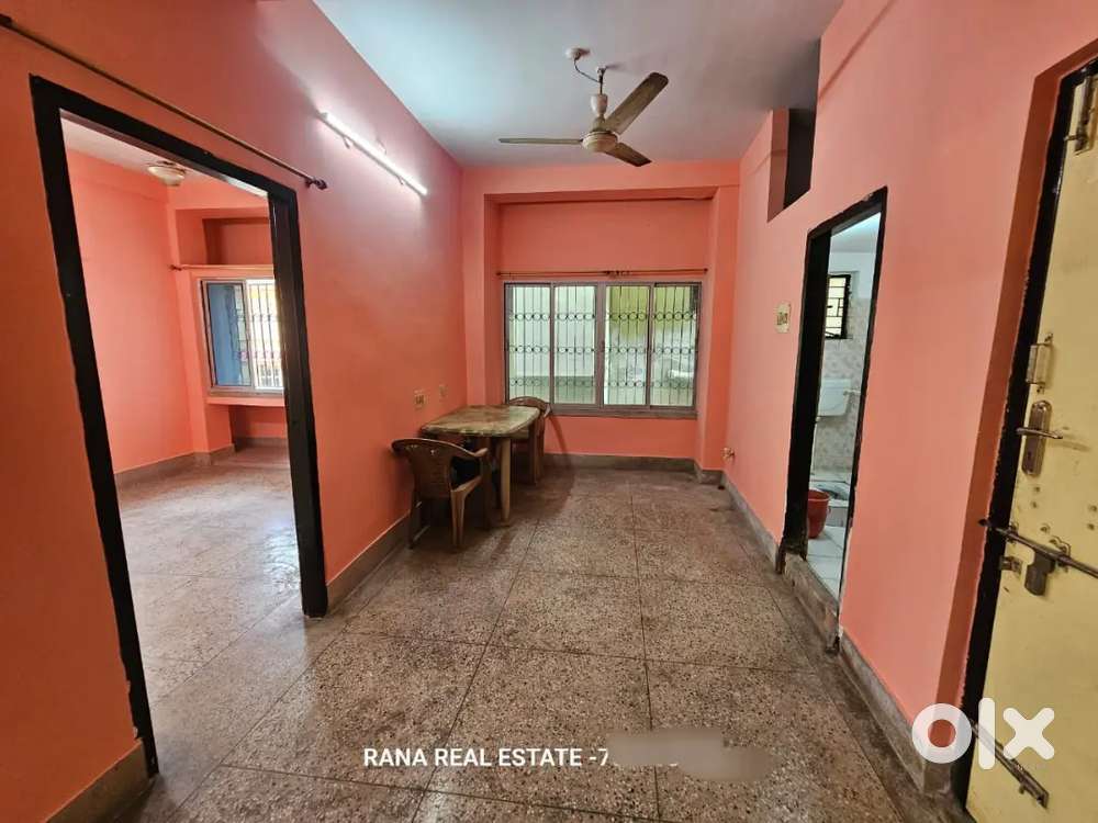 Couples friendly restriction free flat rent in joka Diamond park.