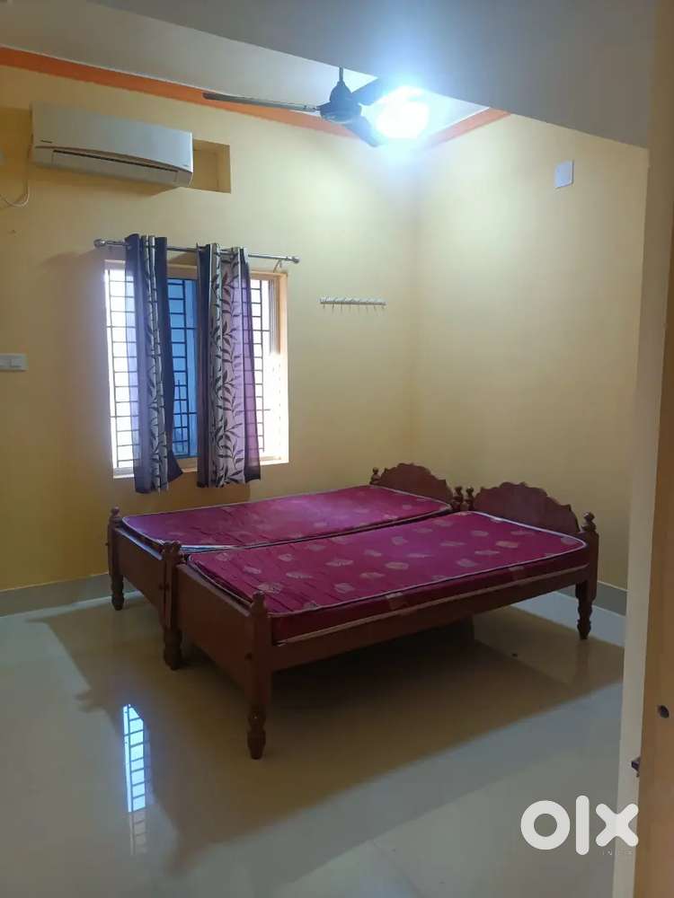 1 BT  Rs 9000 for 1 no service holder damana chhok