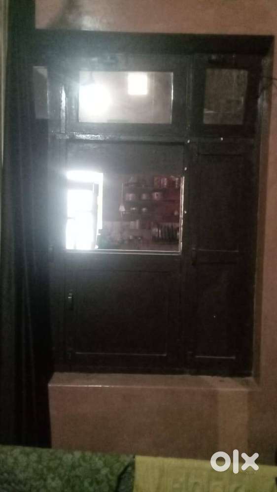WINDOW WITH KHIDKI