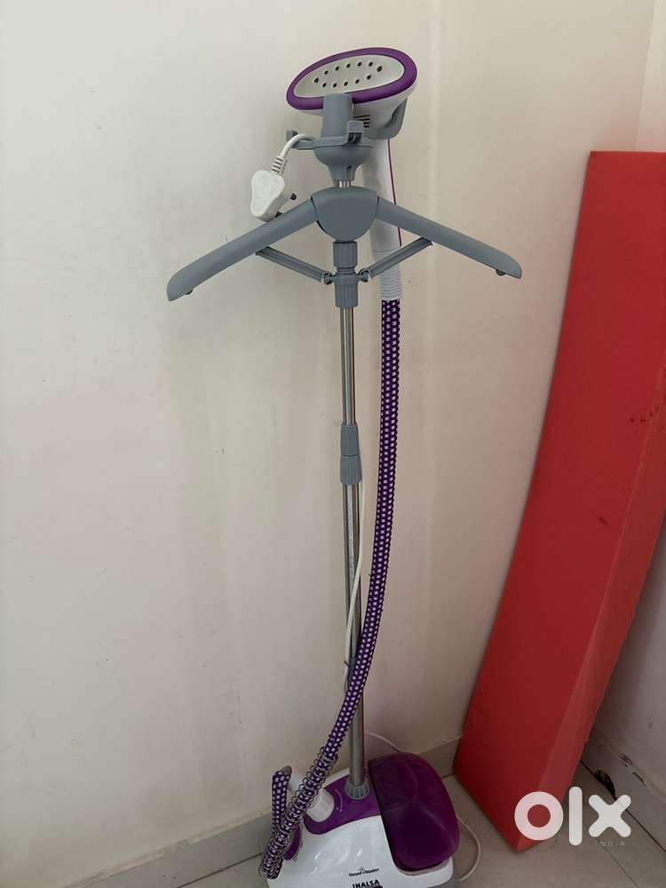 Iron garment steamer
