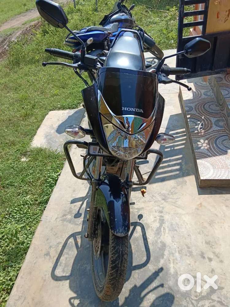 Superbike Honda Unicorn blue colour