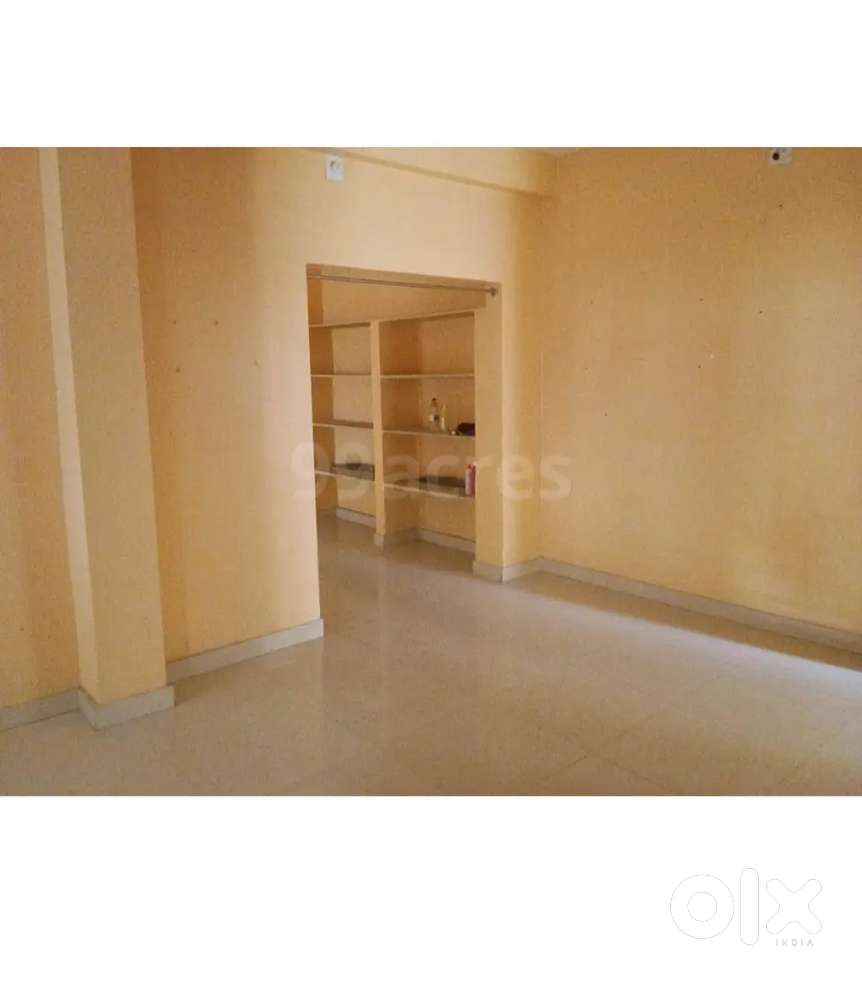 2BHK For family & Female Bachelor